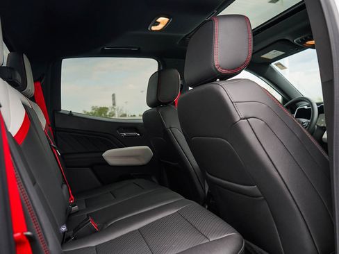 New 2025 GMC Canyon AT4 w/ AT4X Package image 10