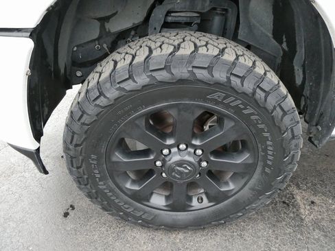 Used 2024 RAM 3500 Laramie w/ Night Edition image 12