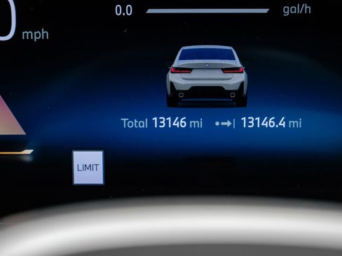 Used 2025 BMW 330i xDrive Sedan w/ M Sport Package image 24