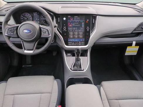 Used 2025 Subaru Outback Premium AWD/4WD image 11
