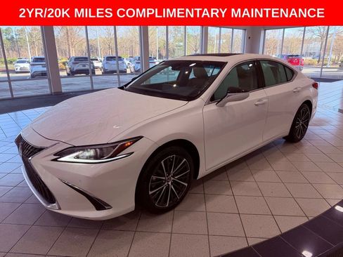 Certified 2025 Lexus ES 300h w/ Premium Package image 3