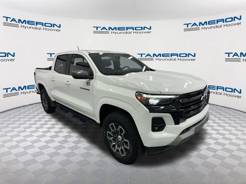 Used 2025 Chevrolet Colorado Z71 AWD/4WD image 7