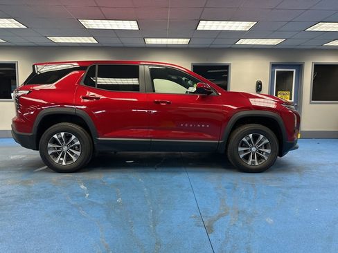 New 2026 Chevrolet Equinox LT w/ Convenience Package II image 2