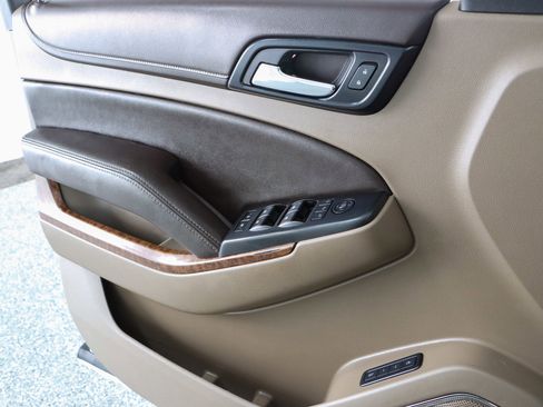 Used 2015 Chevrolet Tahoe LTZ image 27