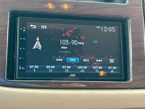 Used 2005 Ford E-150 and Econoline 150 image 16