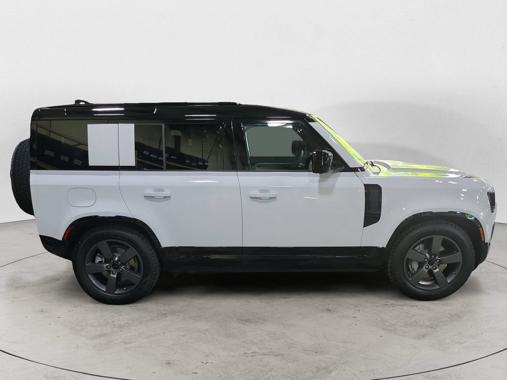 New 2026 Land Rover Defender 110 X-Dynamic SE AWD/4WD image 6