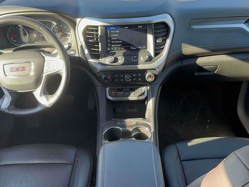 Used 2022 GMC Acadia SLT w/ LPO, Roadside Safety Package image 10