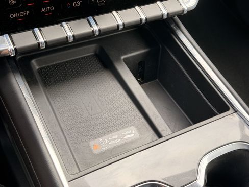 Used 2025 GMC Acadia Elevation FWD image 36