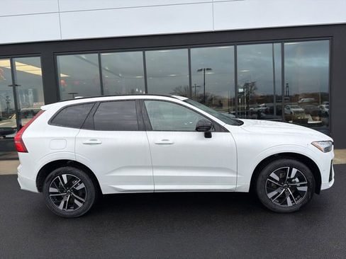 New 2026 Volvo XC60 B5 Plus w/ Climate Package image 2