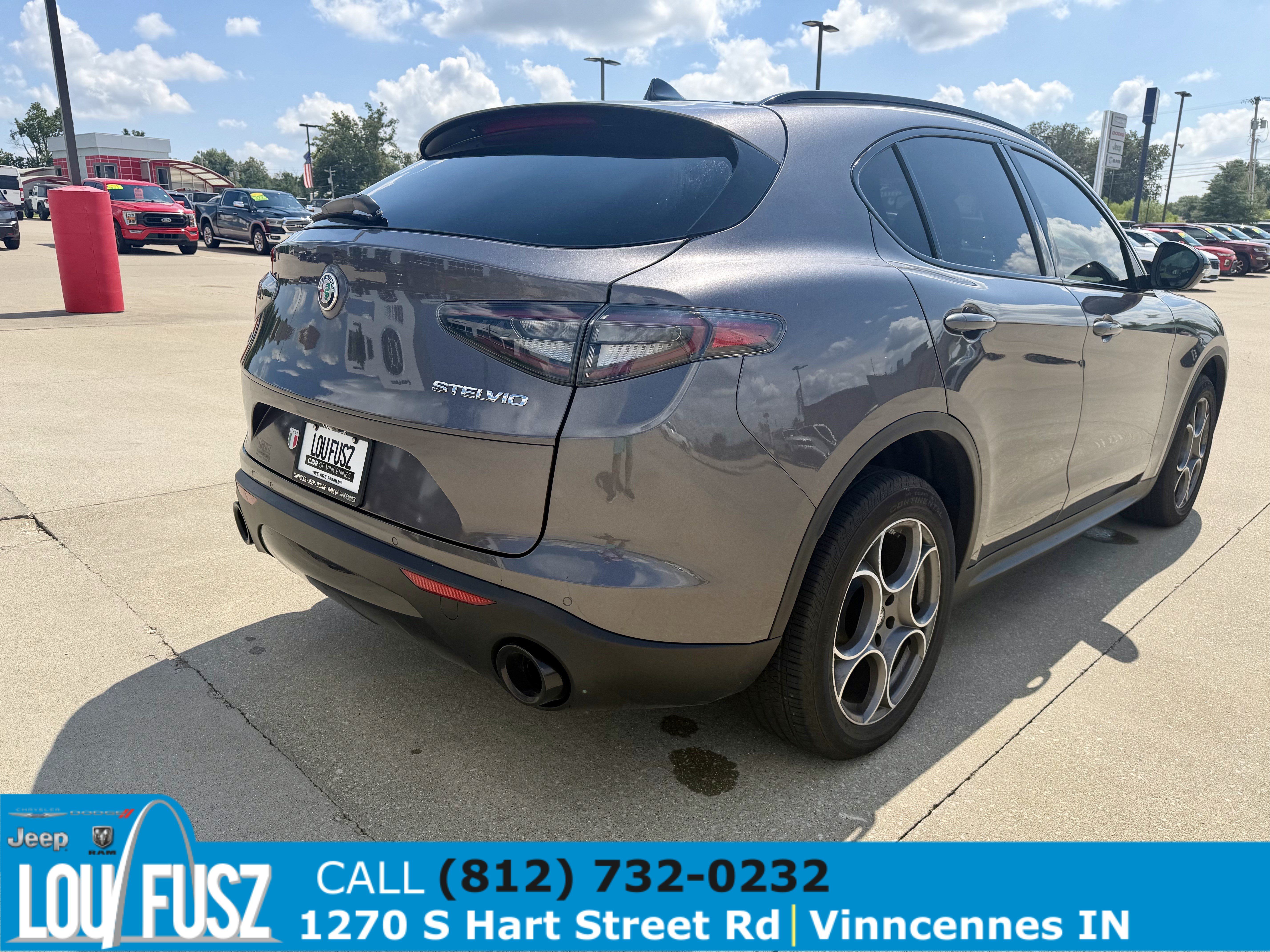 Used 2025 Alfa Romeo Stelvio Sprint w/ Convenience Package AWD/4WD image 8