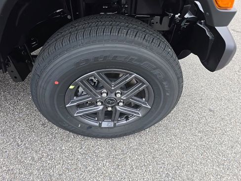 New 2026 Jeep Gladiator Sport image 9