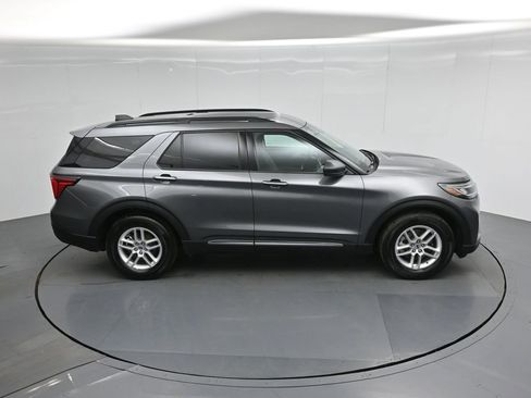 Certified 2025 Ford Explorer Active image 40