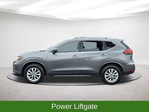 Used 2020 Nissan Rogue SV image 4