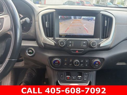 Used 2021 GMC Terrain SLT w/ Infotainment Package II FWD image 13
