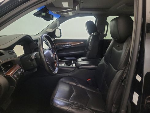 Used 2015 Cadillac Escalade ESV Luxury AWD/4WD image 17