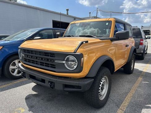 Used 2022 Ford Bronco 2-Door AWD/4WD image 2