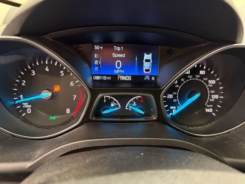 Used 2019 Ford Escape SE image 23