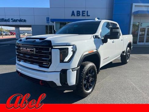 Used 2025 GMC Sierra 2500 AT4 AWD/4WD image 1
