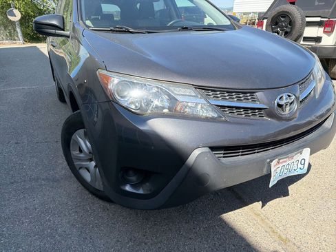 Used 2014 Toyota RAV4 LE w/ Preferred Accessory Package AWD/4WD image 3