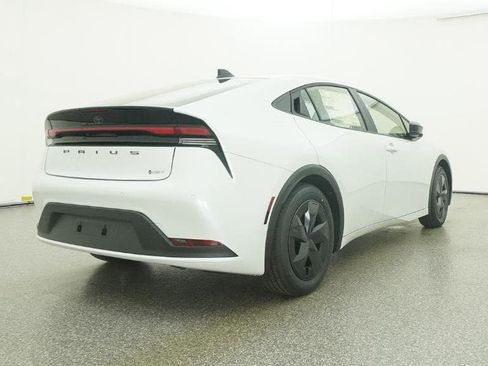 New 2026 Toyota Prius LE image 24