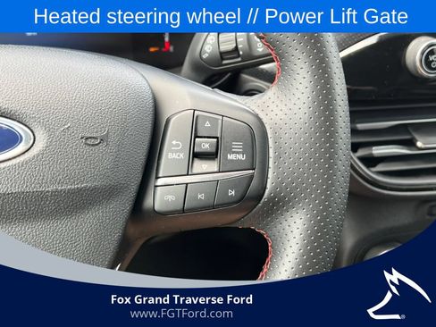Certified 2025 Ford Escape ST-Line Select AWD/4WD image 19