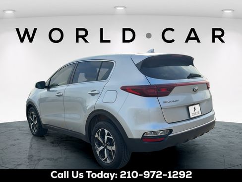 Used 2020 Kia Sportage LX FWD image 5
