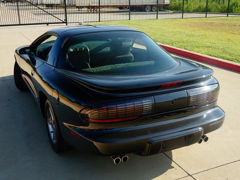 Used 1996 Pontiac Firebird Formula image 9