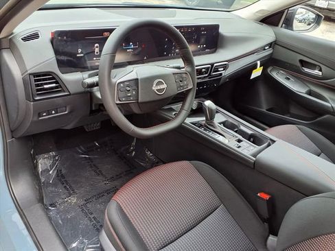 New 2026 Nissan Sentra SR w/ Floor Mat Package image 12