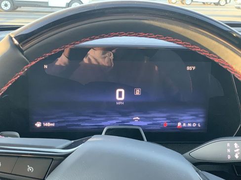 New 2026 Chevrolet Traverse RS image 8