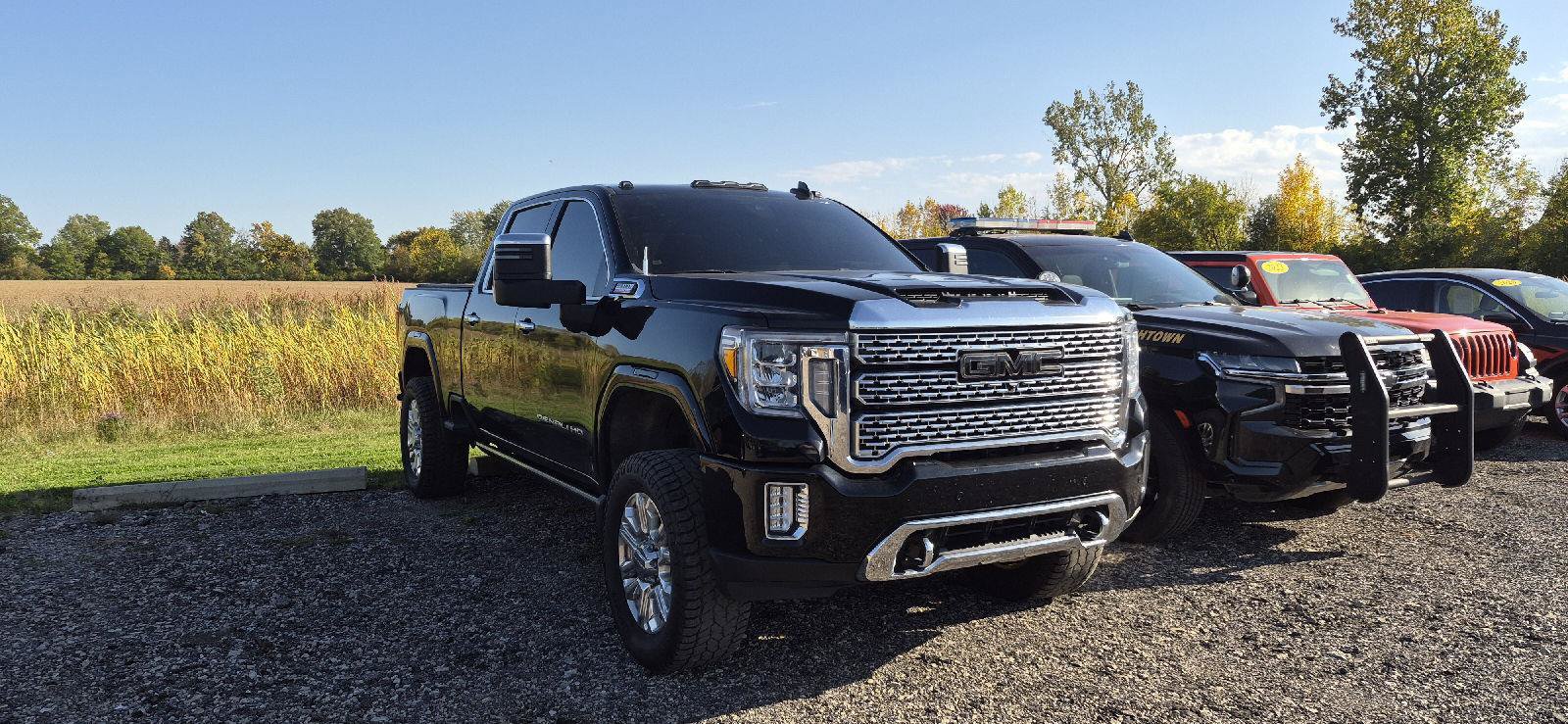 Used 2023 GMC Sierra 2500 Denali w/ Denali Ultimate Package AWD/4WD image 2