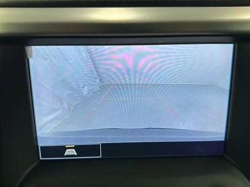 Used 2023 GMC Acadia SLE w/ Driver Convenience Package image 14