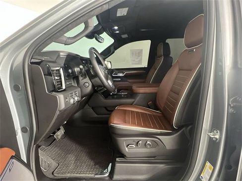 Used 2025 GMC Sierra 1500 Denali Ultimate image 20