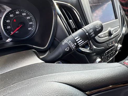 Used 2022 Chevrolet Equinox RS FWD image 17