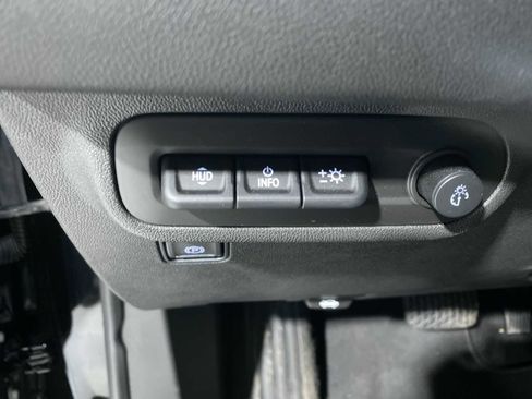 Used 2022 GMC Terrain SLT w/ Infotainment Package II image 23