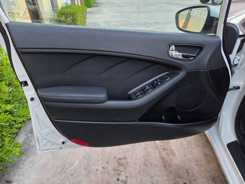 Used 2016 Kia Forte LX w/ LX Popular Package FWD image 7