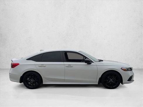 Used 2022 Honda Civic Sport image 4