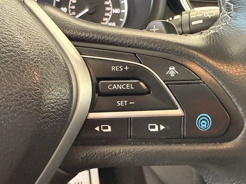 Used 2022 INFINITI QX50 Essential image 33