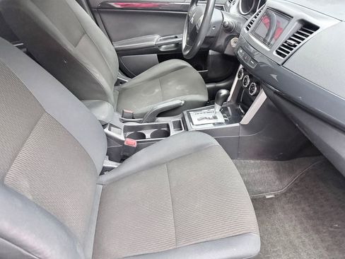 Used 2017 Mitsubishi Lancer ES image 12