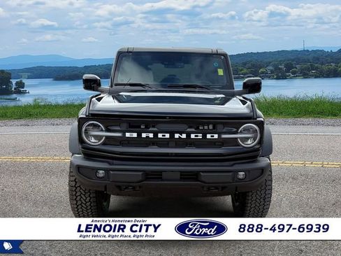 New 2026 Ford Bronco Outer Banks w/ Sasquatch Package image 8