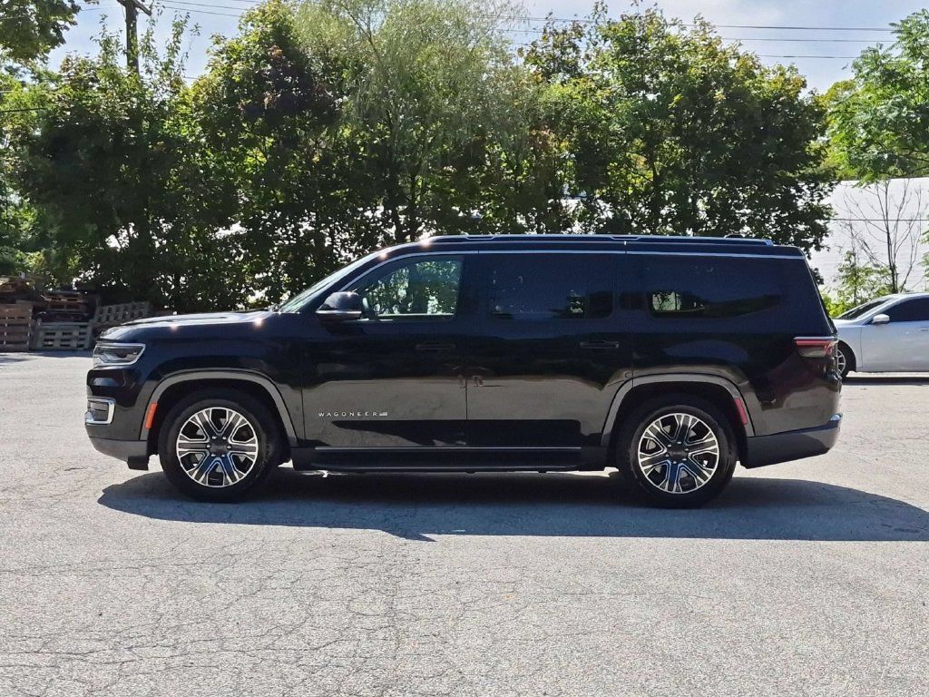 Used 2022 Jeep Wagoneer Series III AWD/4WD image 11