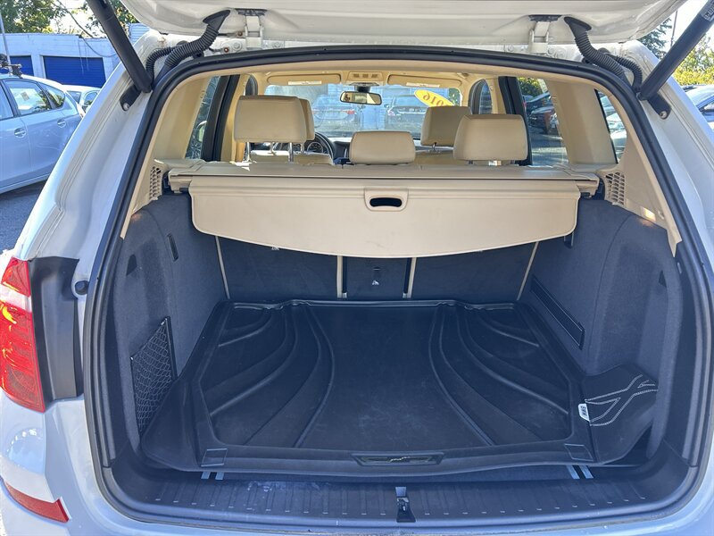 Used 2016 BMW X3 xDrive28i AWD/4WD image 11