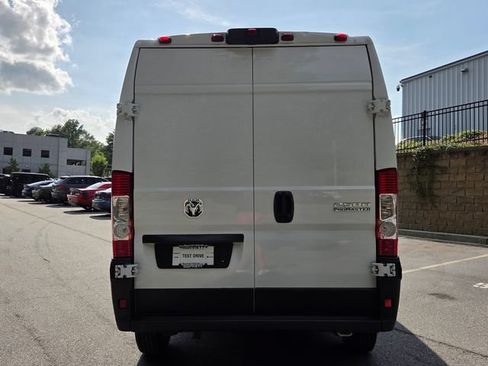 Used 2023 RAM ProMaster 2500 FWD image 7