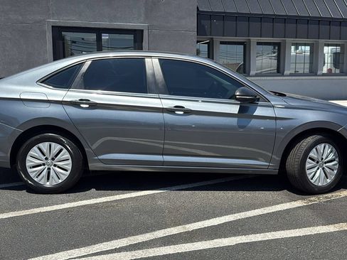 Used 2019 Volkswagen Jetta S FWD image 2