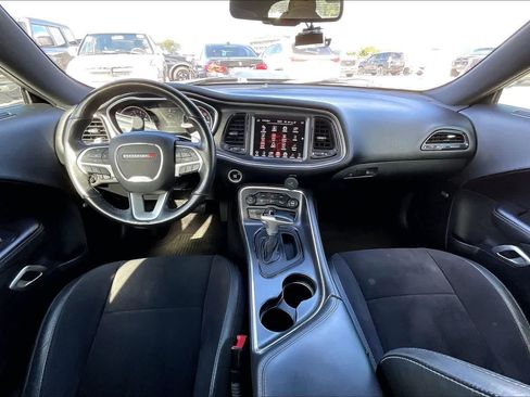Used 2016 Dodge Challenger R/T Scat Pack RWD image 10
