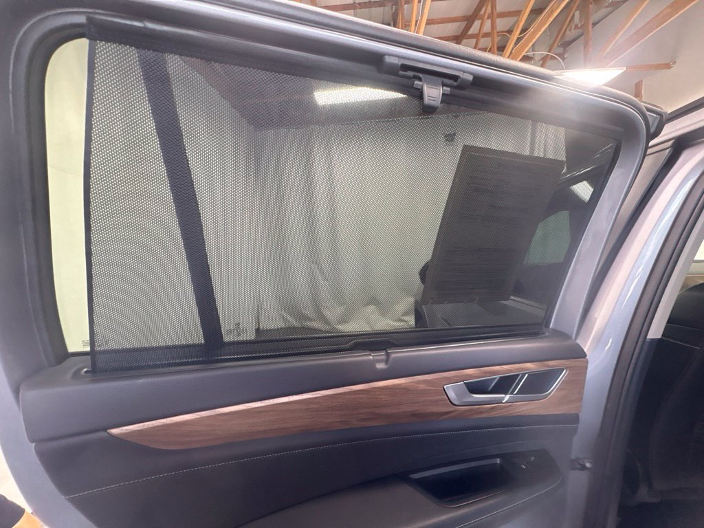 Used 2025 Volkswagen Atlas SE AWD/4WD image 15