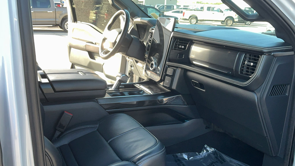 Certified 2025 Ford F150 Lightning Platinum w/ Dark Elements Package AWD/4WD image 41