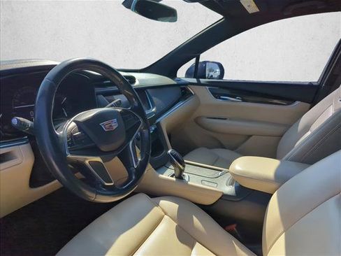 Used 2018 Cadillac XT5 FWD w/ LPO, Wheel Lock Package image 5