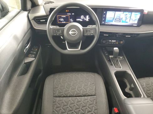 Used 2026 Nissan Kicks SV w/ Cold Weather Package FWD image 16