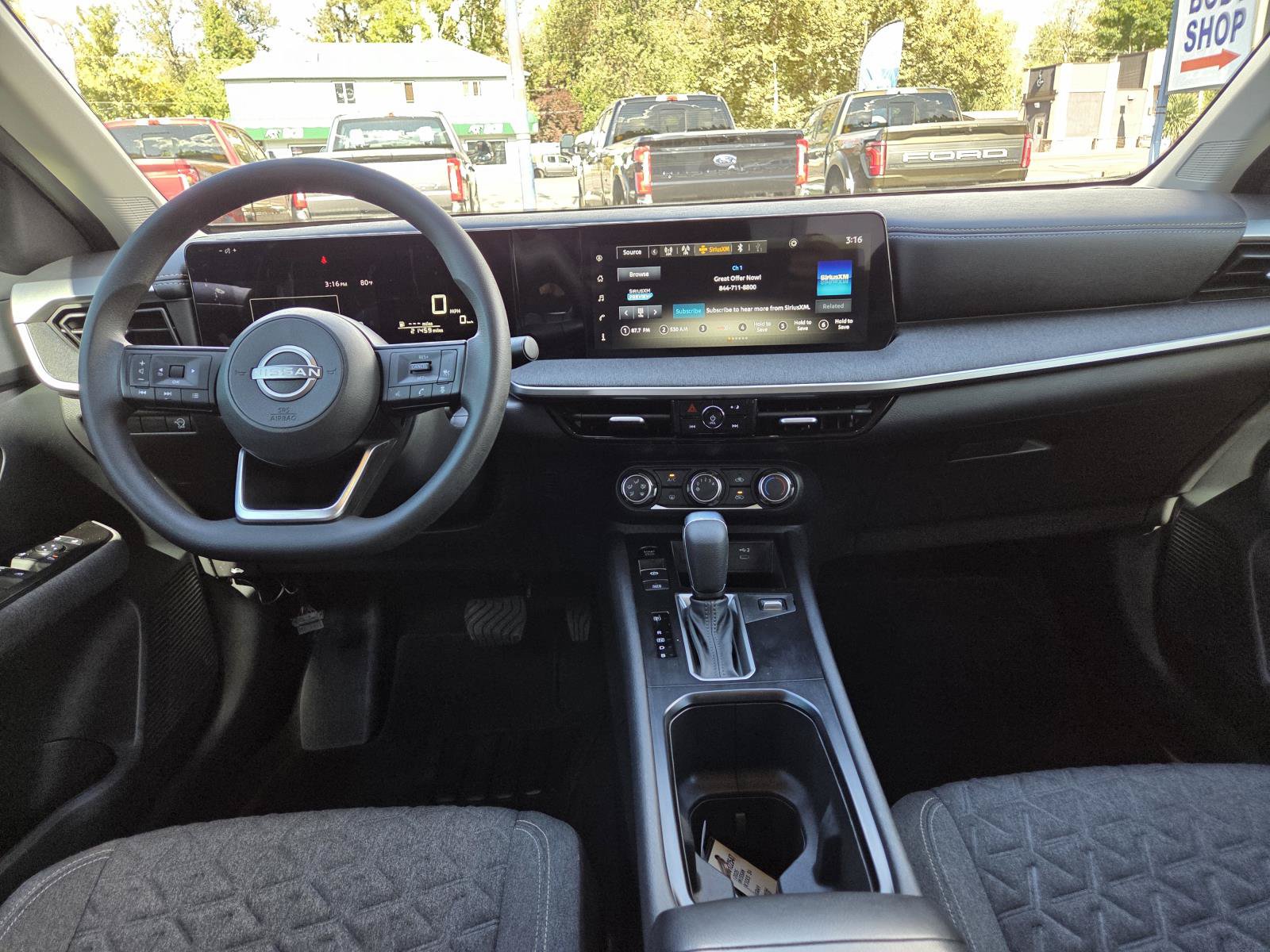 Used 2025 Nissan Kicks SV FWD image 15