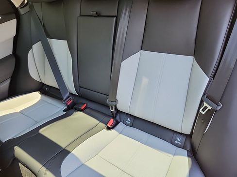 Certified 2025 Land Rover Range Rover Velar S image 25